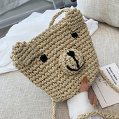 Geanta de dama tricotata cu element 3D de culoare maro