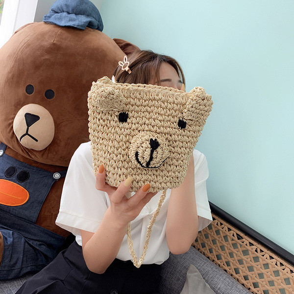 Geanta de dama tricotata cu element 3D de culoare maro