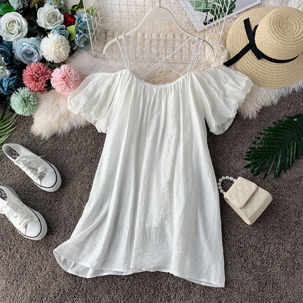 Дамска рокля с тънки  презрамки в няколко цвята 