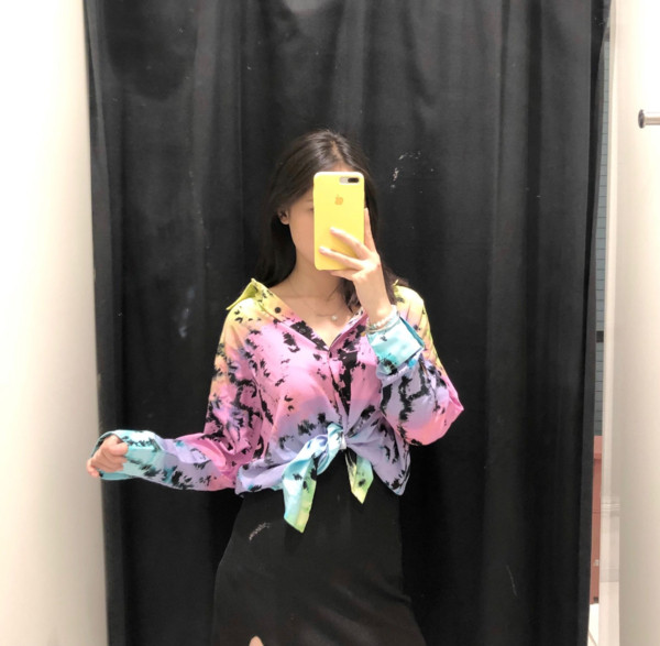 Дамска риза с дълъг ръкав и преливащи цветове 