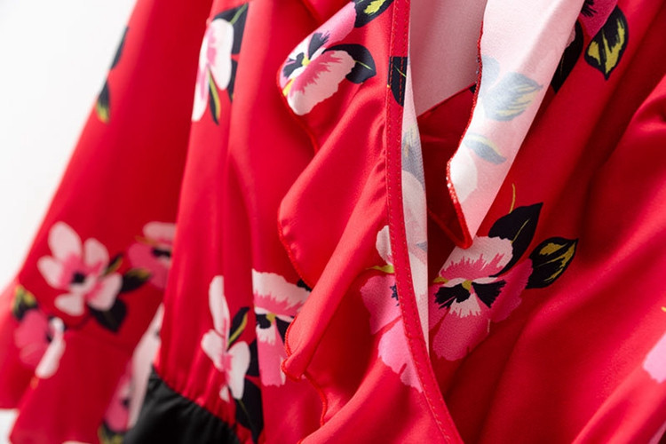 Bluză de corp de damă cu decolteu în V adânc