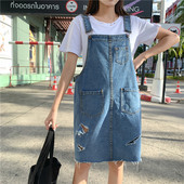 Модерен дамски дънков сукман със скъсани мотиви и презрамки