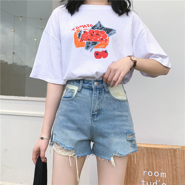 Blugi moderni scurti cu motive rupte si talie inalta