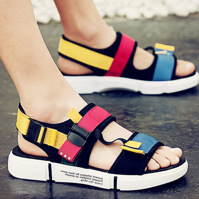 Model nou de sandale barbatesti in trei culori