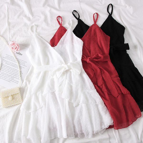 Ежедневна дамска рокля с V-образно деколте и колан в няколко цвята