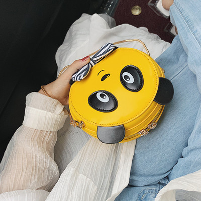 Geanta de dama moderna cu element 3D in patru culori