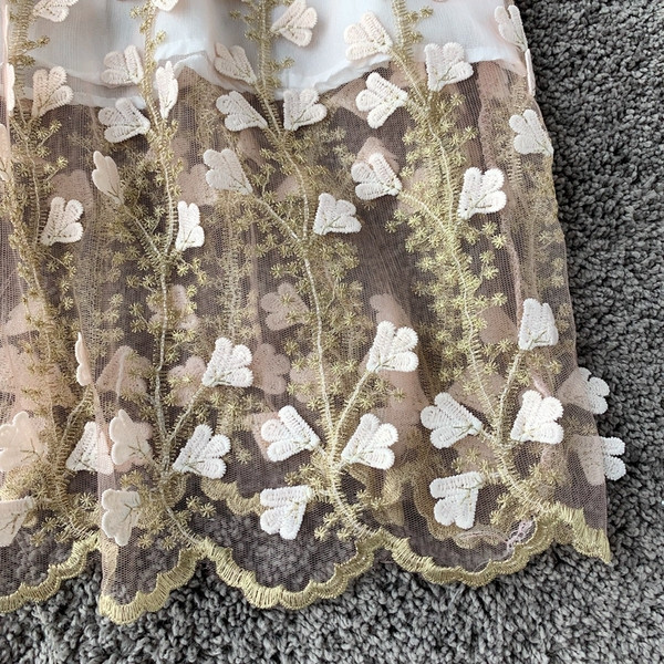 Rochie eleganta de dama cu un element - dantela in mai multe culori