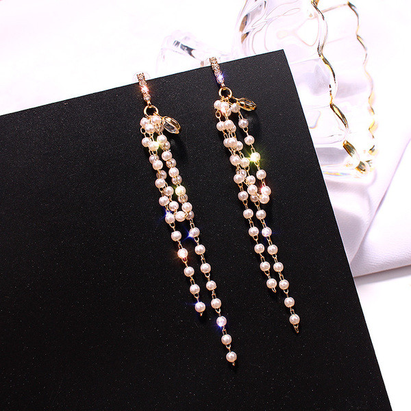 Cercei eleganti de dama cu perle si pietre