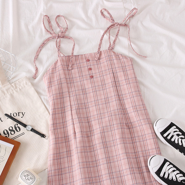 Rochie casual de dama in carouri cu bretele roz