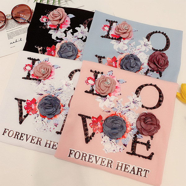 Bluză de damă modernă cu mâneci scurte și element 3D