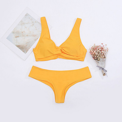 Γυναικείο μοντέρνο μαγιό σε κίτρινο χρώμα