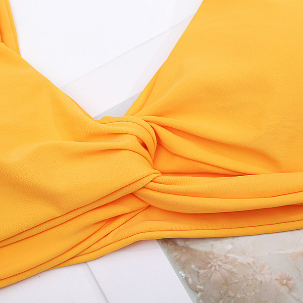 Γυναικείο μοντέρνο μαγιό σε κίτρινο χρώμα