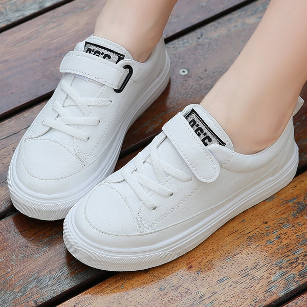 Adidași moderni pentru copii în trei culori - pentru fete