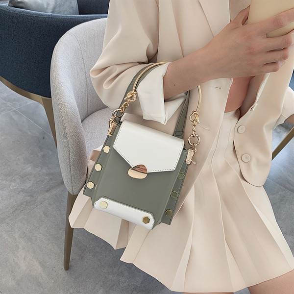 Geanta de dama cu manere metalice in patru culori