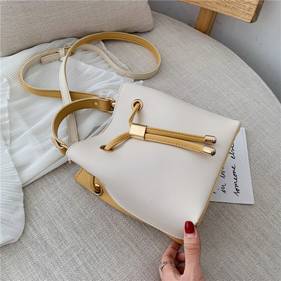 Geanta de dama din piele cu manere lungi si scurte in patru culori