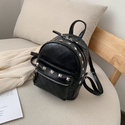 Rucsac modern de dama cu decor metan in patru culori