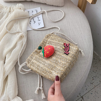 Geanta dama tricotata cu element 3D - mai multe modele