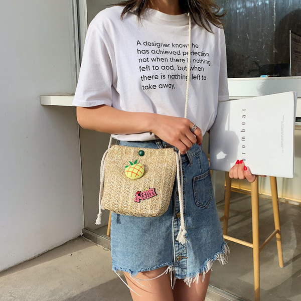 Geanta dama tricotata cu element 3D - mai multe modele