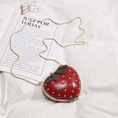 Geanta de dama cu inchidere metalica in mai multe culori