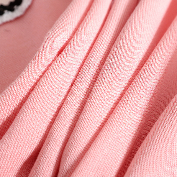 Стилна дамска рокля с яка и къс ръкав в черен и розов цвят