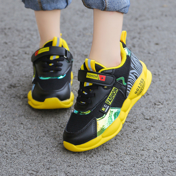 Adidași sport și de zi cu zi pentru copii în trei culori pentru fete