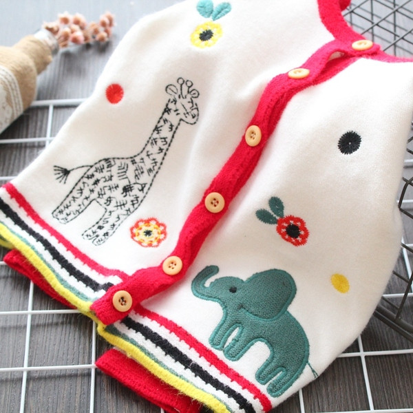 Vesta copii model nou pentru fete cu nasturi alb