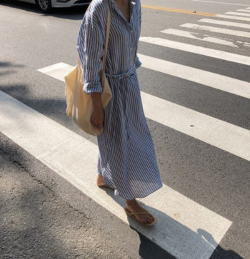 Női csíkos ruha hosszú ujjal - széles modell