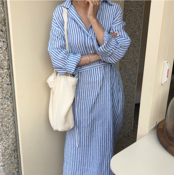 Női csíkos ruha hosszú ujjal - széles modell