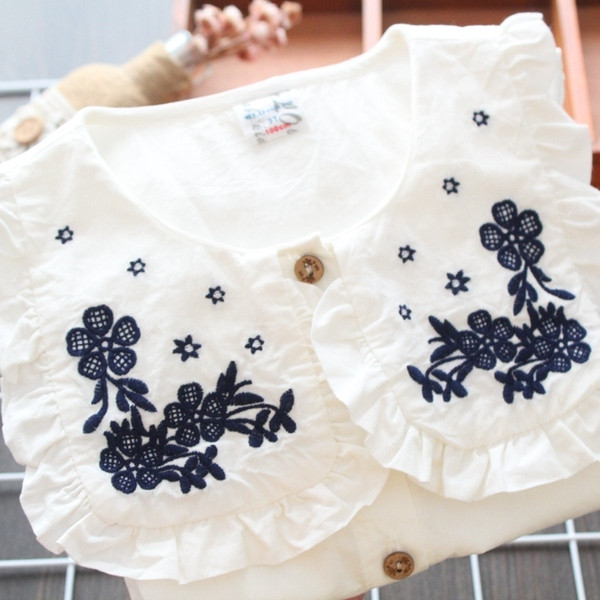 Cămașă pentru copii elegantă pentru fete cu broderie în alb