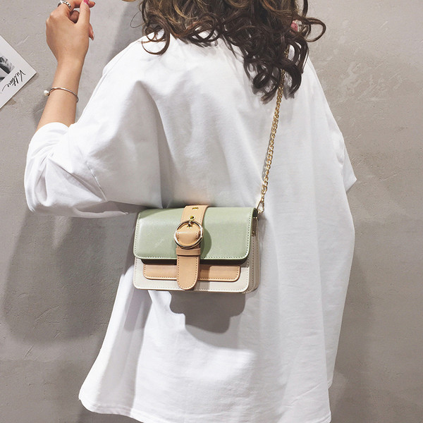 Geanta de dama moderna cu catarama in trei culori