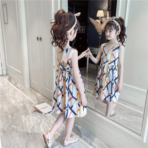 Rochie eleganta pentru copii pentru fete - model decupat in alb cu panglica