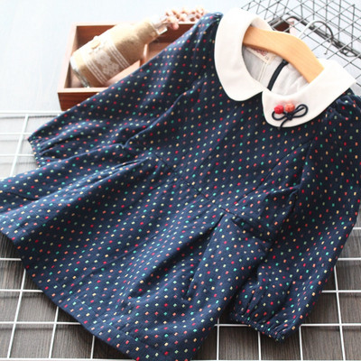 Стилна разкроена детска рокля за момичета на точки