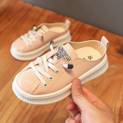 Tenisi actuali pentru copii pentru fete - in trei culori