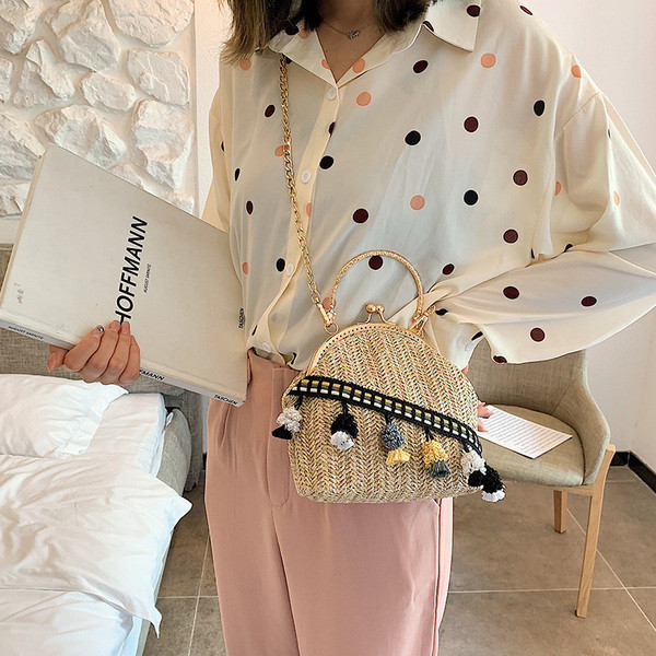 Geanta de dama cu inchidere metalica in doua culori