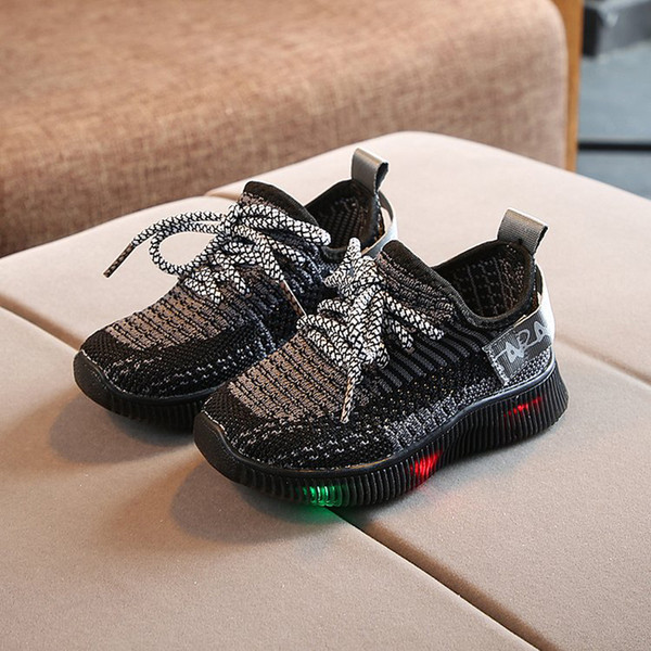 Tenisi actuali pentru copii in trei culori - pentru baieti si fete