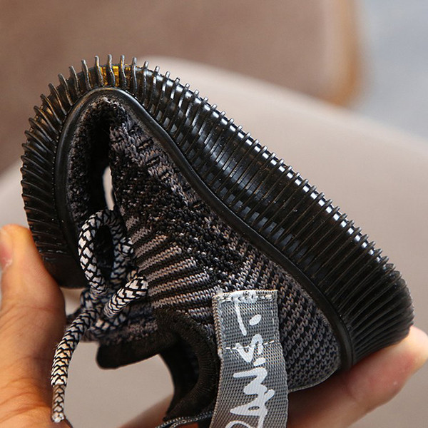 Tenisi actuali pentru copii in trei culori - pentru baieti si fete