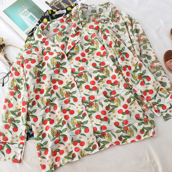 Cămașă de damă modernă model larg cu model colorat și mâneci lungi