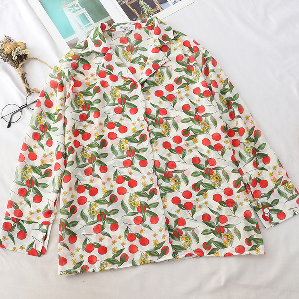 Cămașă de damă modernă model larg cu model colorat și mâneci lungi