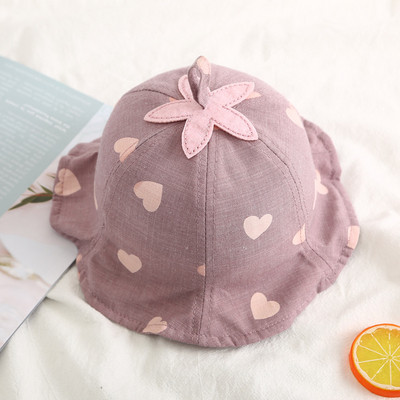 Детска шапка за момичета с 3D-елемент в няколко цвята