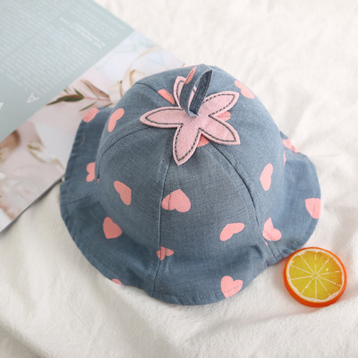 Детска шапка за момичета с 3D-елемент в няколко цвята