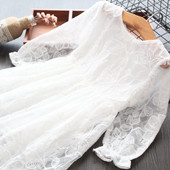 Rochie de copii cu croiala moderna pentru fete in alb