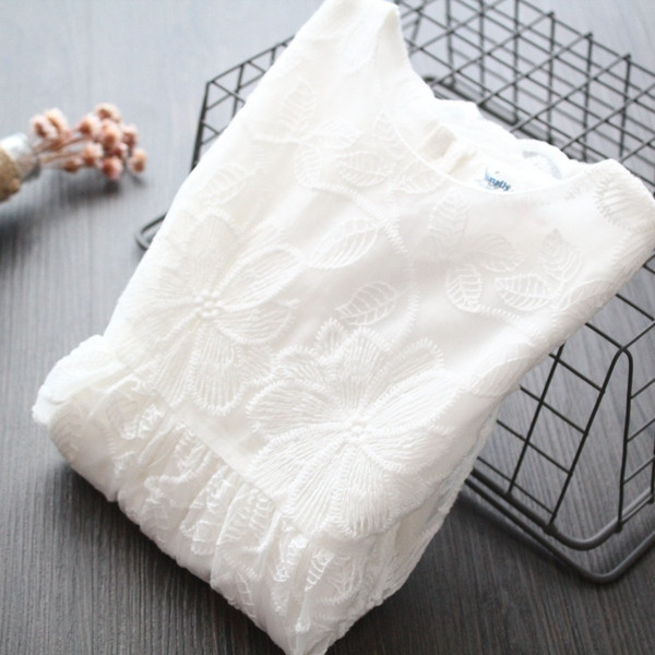 Rochie de copii cu croiala moderna pentru fete in alb