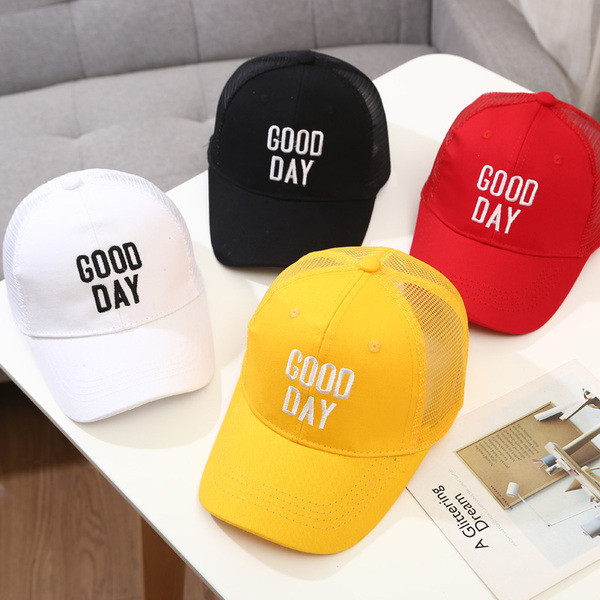 Palarie de dama eleganta cu plasa si broderie in mai multe culori