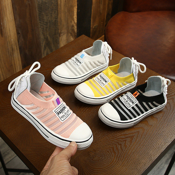 Adidași casual pentru copii în patru culori - pentru băieți și fete