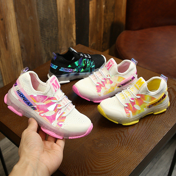 Adidași pentru copii cu inscripții - în trei culori pentru fete și băieți