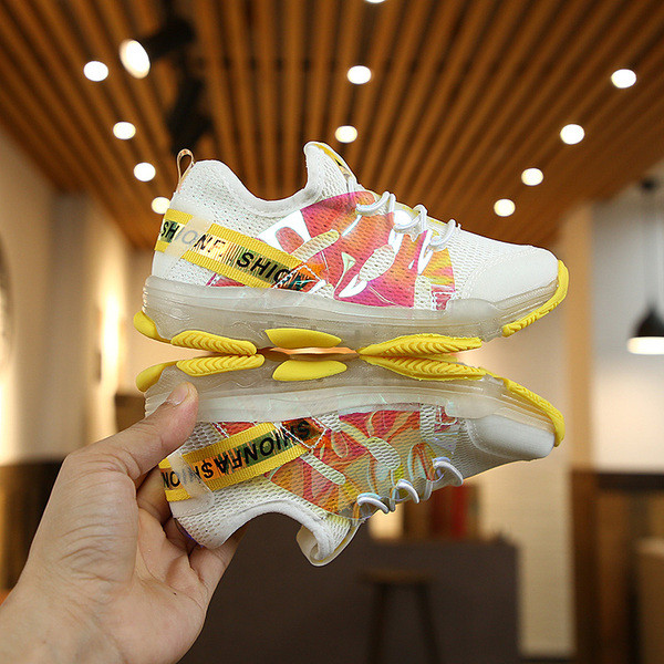 Adidași pentru copii cu inscripții - în trei culori pentru fete și băieți