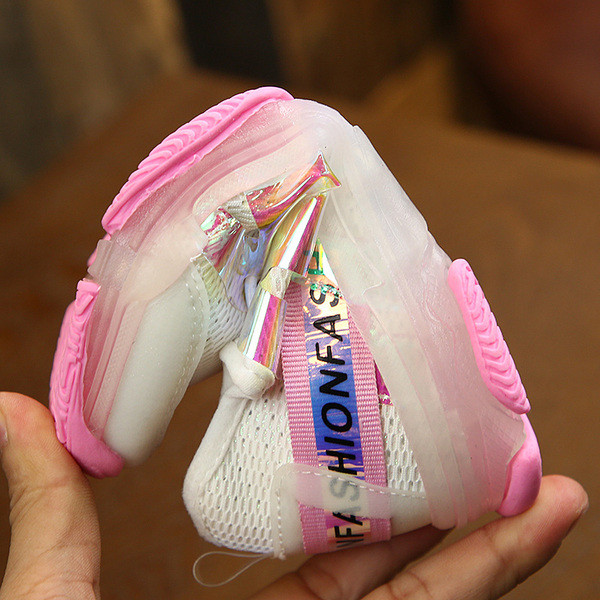 Adidași pentru copii cu inscripții - în trei culori pentru fete și băieți