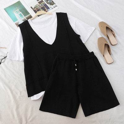 Γυναικείο αθλητικό σετ - μπλουζάκι και σορτς σε πολλαπλά χρώματα