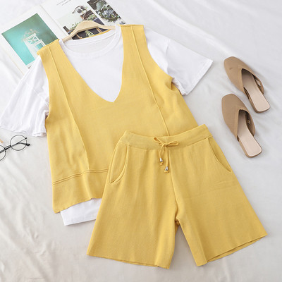 Γυναικείο αθλητικό σετ - μπλουζάκι και σορτς σε πολλαπλά χρώματα