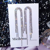 Cercei eleganti de dama de culoare argintie cu pietre